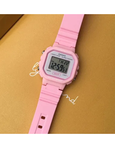 Reloj casio digital MUJER LA-20WH-4A