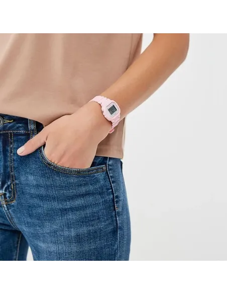 Reloj casio digital MUJER LA-20WH-4A