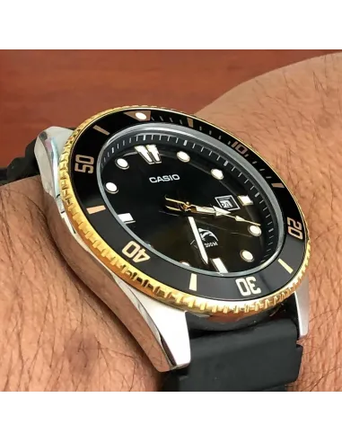 Reloj Hombre Buceo Casio MDV-106G-1A MARLIN DURO correa goma