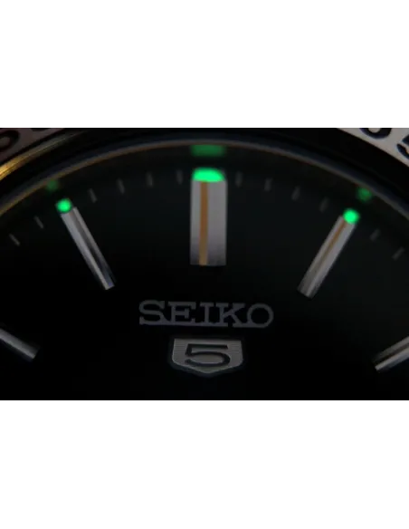 reloj automático hombre Seiko 5 SNKE01K1 dial negro 37mm correa acero 50m water resist