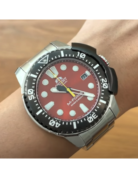 reloj automático hombre buceo Orient M-Force RA-AC0L02R dial rojo 45mm correa acero 200m water resist