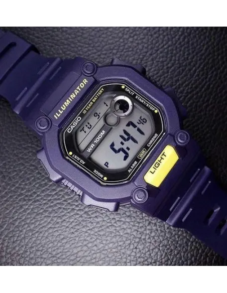 Reloj deportivo hombre Casio W737H-2A Luz LED 10 años batería Hora Dual 100m Water Resist