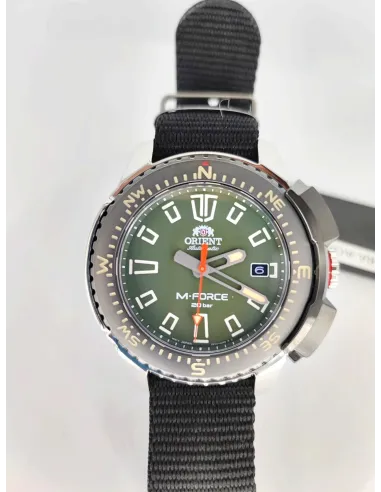 reloj de buceo automático hombre Orient M-Force RA-AC0N01B dial negro 45mm correa acero 200m water resist Cristal Zafiro