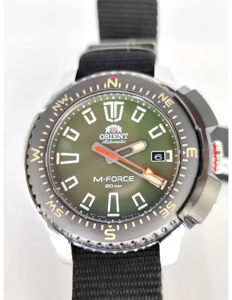 reloj de buceo automático hombre Orient M-Force RA-AC0N01B dial negro 45mm correa acero 200m water resist Cristal Zafiro