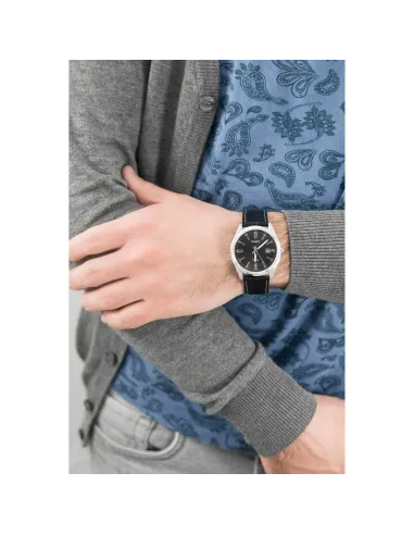 reloj clásico hombre Casio MTP-1302PL-1A Pantalla Neón dial negro correa cuero