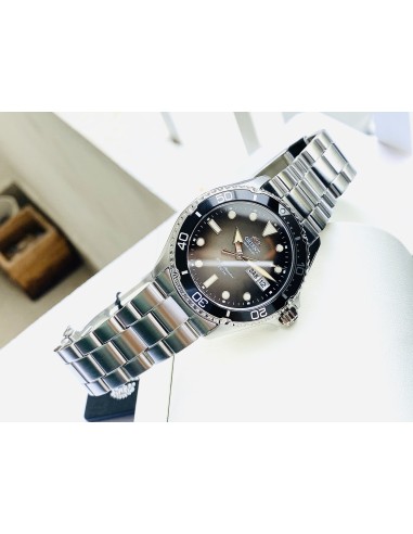 reloj automático hombre Orient New Kamasu RA-AA0810N dial negro 41.8mm correa acero cristal zafiro 200m water resist