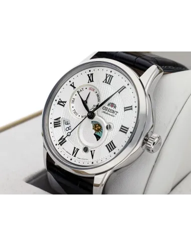 reloj automático hombre Orient Sun & Moon RA-AK0008S dial blanco 42.5mm Cristal Zafiro correa cuero