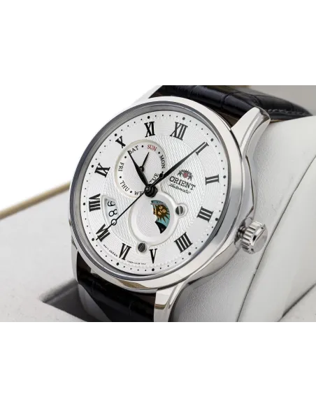 reloj automático hombre Orient Sun & Moon RA-AK0008S dial blanco 42.5mm Cristal Zafiro correa cuero