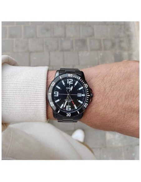 Reloj deportivo Casio MTP-VD01B-1B baño de iones broche triple pliegue dial negro 45mm correa de acero 3 agujas