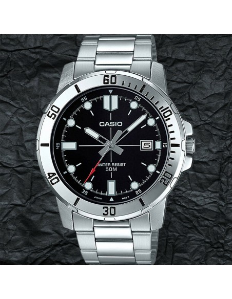 reloj deportivo hombre Casio MTP-VD01D-1E dial negro 45mm correa de acero hebilla triple pliegue resistencia al agua 50m
