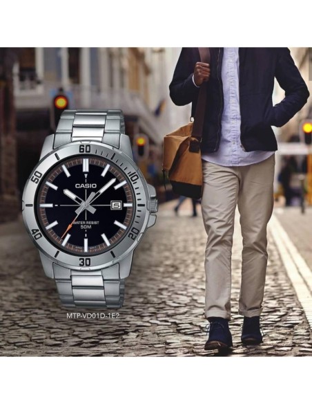 reloj deportivo hombre Casio MTP-VD01D-1E2 dial negro 45mm correa de acero hebilla triple pliegue resistencia al agua 50m