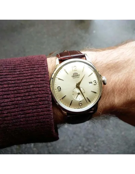 Reloj hombre automático Orient Bambino RA-AP0003S beige correa cuero
