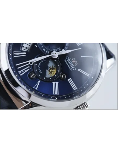 reloj automático hombre Orient Sun & Moon RA-AK0011D versión 3 dial azul 42.5mm Cristal Zafiro 40h Reserva de marcha