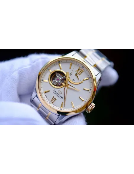 reloj automático hombre Orient Star RE-AT0004S dial blanco 39.3mm bisel dorado correa acero 2 tonos