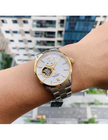 reloj automático hombre Orient Star RE-AT0004S dial blanco 39.3mm bisel dorado correa acero 2 tonos