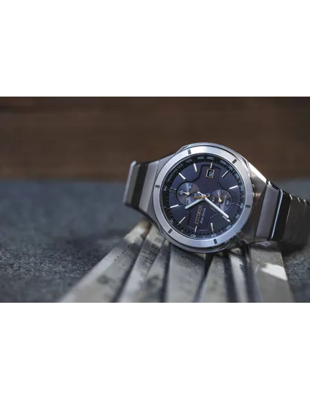 Reloj hombre ultra-ligero Citizen Super Titanium Armor CA7058-55E 44mm Eco-drive Cristal de Zafiro Taquímetro