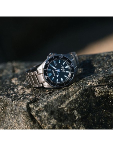Reloj de buceo hombre Citizen Promaster Super Titanium BN0200-56E dial negro 44mm