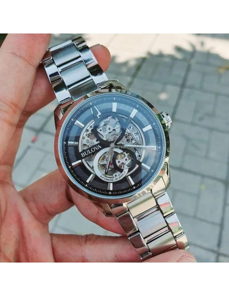 reloj automático hombre Bulova Sutton Skeleton 96A208 43mm negro correa de acero 30m WR