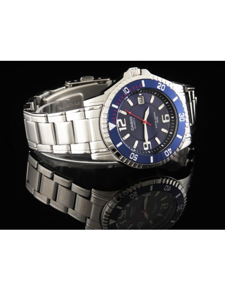 copy of reloj de buceo hombre Casio MTD-1053D-1A dial negro correa acero 200m water resist