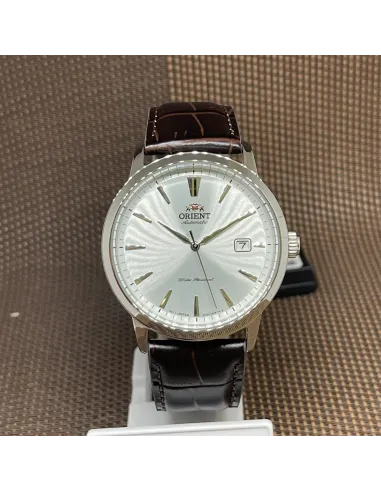 reloj automático hombre Orient Bambino Contemporary RA-AC0F07S dial plata 41.6mm (admite cuerda manual) correa de cuero