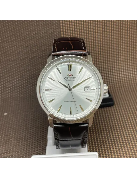 reloj automático hombre Orient Bambino Contemporary RA-AC0F07S dial plata 41.6mm (admite cuerda manual) correa de cuero