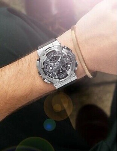 reloj hombre Casio G-Shock GM110-1A Ana-Digi 200m WR correa de goma Hora Mundial 5 Alarmas