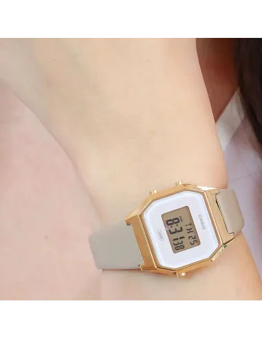 reloj mujer vintage clásico digital Casio LA680WEGL-5 alarma luz led correa de cuero