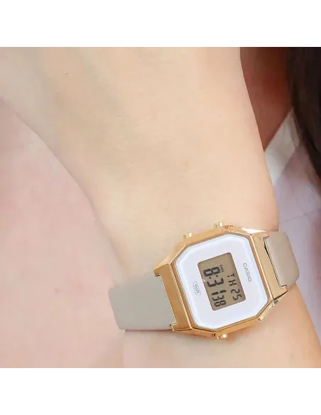 reloj mujer vintage clásico digital Casio LA680WEGL-5 alarma luz led correa de cuero