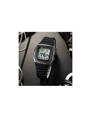 reloj hombre digital Casio W-96H-1AV alarma múltiple 10 años batería cronómetro 50m water resist