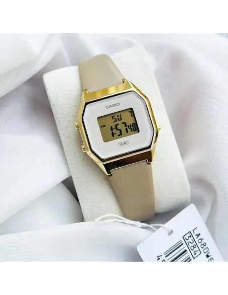 reloj mujer vintage clásico digital Casio LA680WEGL-5 alarma luz led correa de cuero