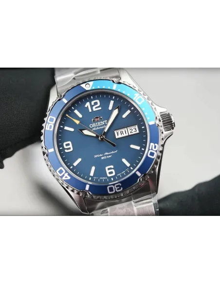 Orient Kamasu RA-AA0818L 41.8mm 200m sapphire crystal automatic divers men’s watch stainless steel bracelet
