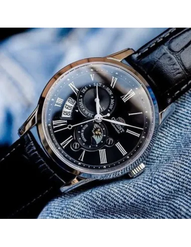 reloj automático hombre Orient Sun & Moon RA-AK0010B dial negro 42.5mm Cristal Zafiro correa cuero 50m