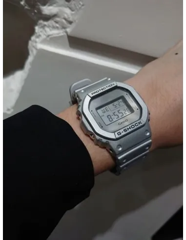 reloj deportivo hombre Casio G-Shock  DW-5600FF-8 200m WR resistente a los golpes