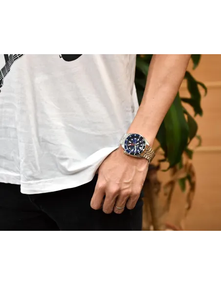 Seiko 5 Sports SKX style SBSC003 JDM ENGLISH-KANJI HECHO EN JAPÓN 100M WR correa de acero JDM