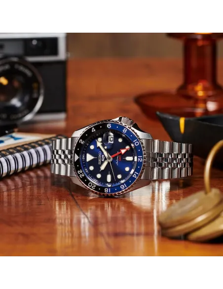 Seiko 5 Sports SKX style SBSC003 JDM ENGLISH-KANJI HECHO EN JAPÓN 100M WR correa de acero JDM
