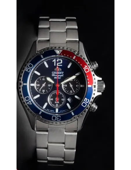 Orient RA-TX0201L 42.8mm Sports Chronograph 200m WR cristal de zafiro