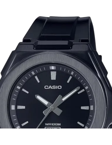 reloj deportivo Casio  LWA-300HB-1EV 100m WR fácil lectura correa de caucho