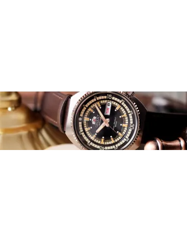 Reloj automático hombre Orient Neo Classic Sports RA-AA0E06B 43.5mm 200m WR correa de cuero