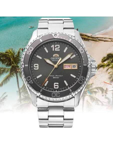 Orient Kamasu RA-AA0819N 41.8mm 200m sapphire crystal automatic divers men’s watch stainless steel bracelet