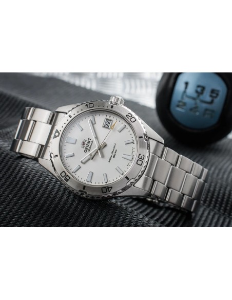 Orient Mako RA-AC0Q03S 39.9mm cristal de zafiro 200m