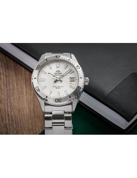 Orient Mako RA-AC0Q03S 39.9mm cristal de zafiro 200m
