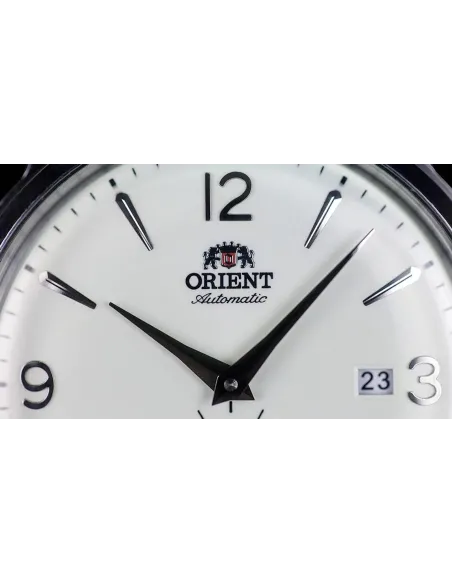Reloj hombre automático Orient RA-AP0002S esfera plateada correa cuero marrón