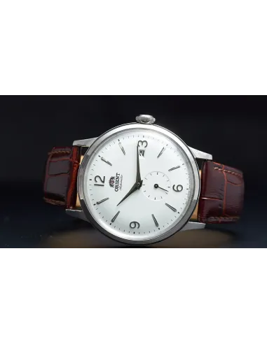 Reloj hombre automático Orient RA-AP0002S esfera plateada correa cuero marrón