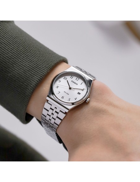 reloj clásico hombre Casio MTP-B145D-7B 80’s style  35mm 50m WR correa de acero