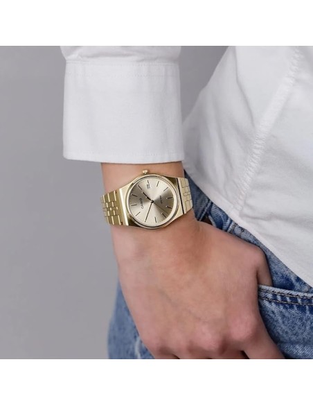 reloj clásico hombre Casio MTP-B145G-9A 80’s style 35mm 50m WR correa de acero