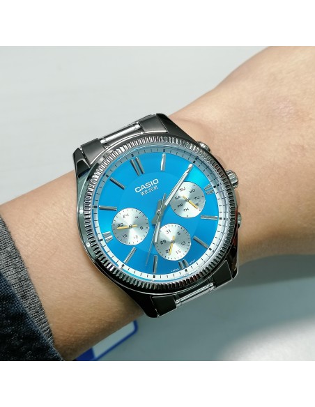 copy of reloj deportivo hombre Casio Enticer MTP-1375D-1A dial negro correa de acero resistente al agua 50m