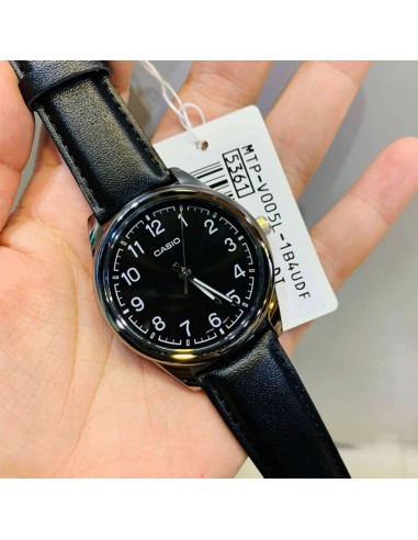 Reloj analógico Casio MTP-V005L-1B4 correa de cuero color negro