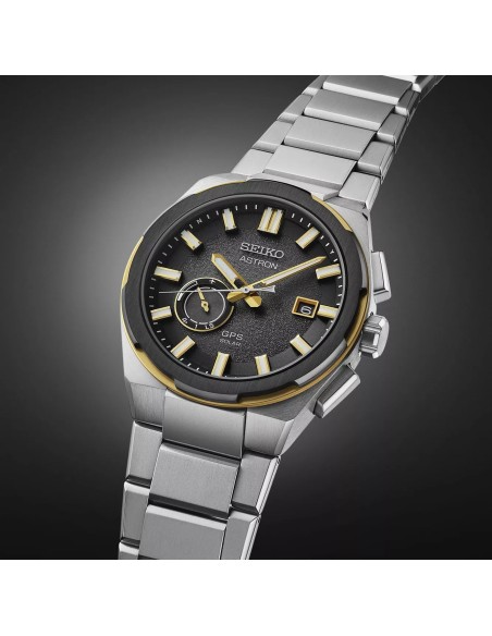 Reloj hombre Titanio GPS Solar Seiko Astron  SSJ026J1 42mm  3X62 100m WR Caja de titanio y aluminio correa de titanio