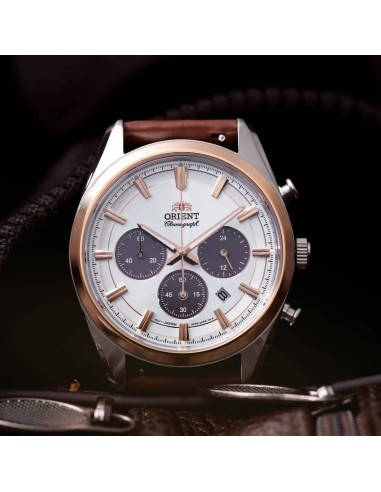 reloj cronógrafo solar hombre Orient Panda RA-TX0306S 40mm  50m WR cristal de zafiro correa de cuero