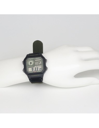 Casio World Time AE-1200WHUB-3AJF JDM Verde Oliva | Batería 10 Años | 100M WR |45 × 42.1 × 12.5 mm